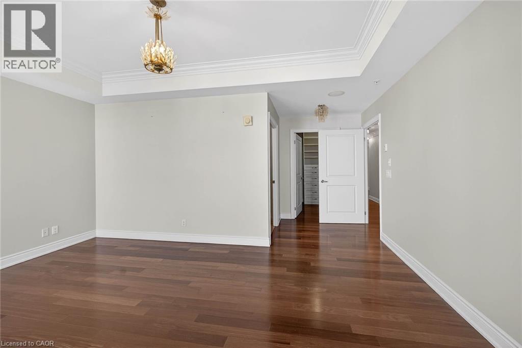 205 Lakeshore Road W Unit# 409 Property Photo 26