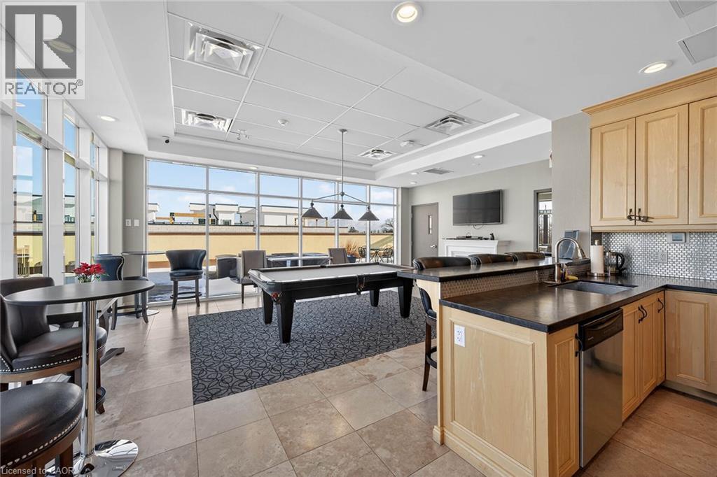 205 Lakeshore Road W Unit# 409 Property Photo 38