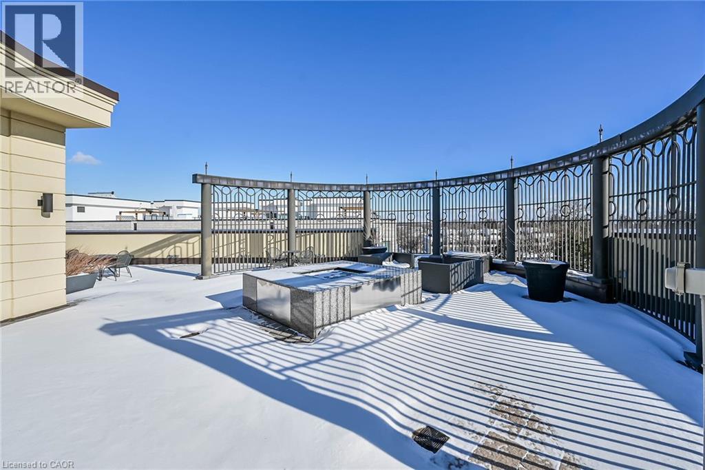 205 Lakeshore Road W Unit# 409 Property Photo 43