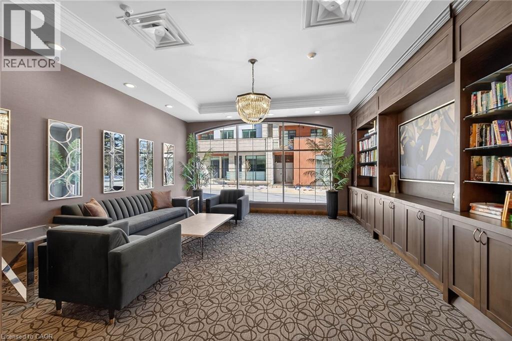 205 Lakeshore Road W Unit# 409 Property Photo 44