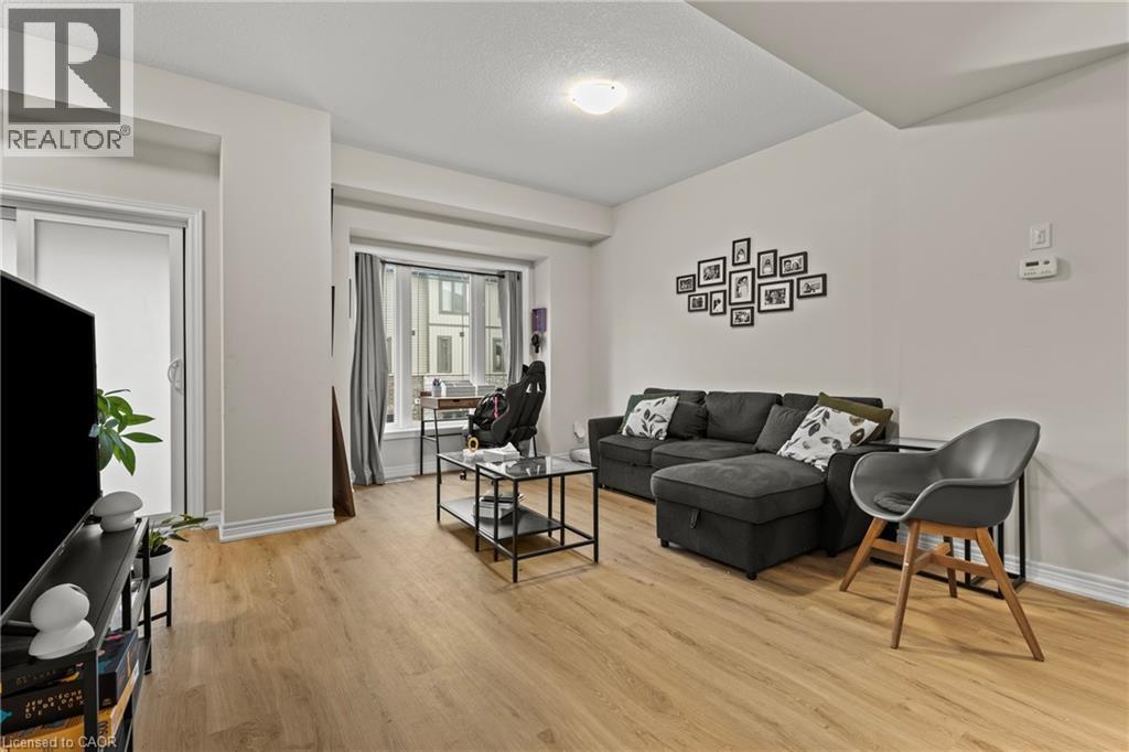 19 Picardy Drive Unit# 4 Property Photo 13