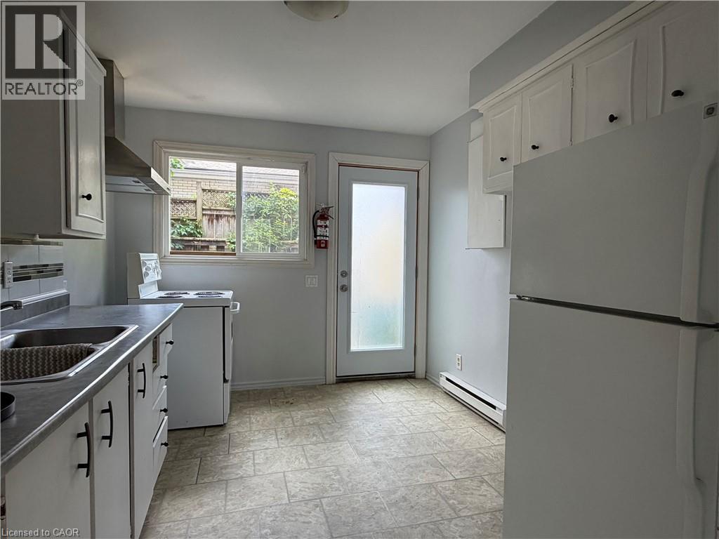 379 Holly Street Unit# 2 Property Photo 4