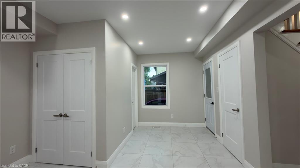 18 Miehm Place Property Photo 6
