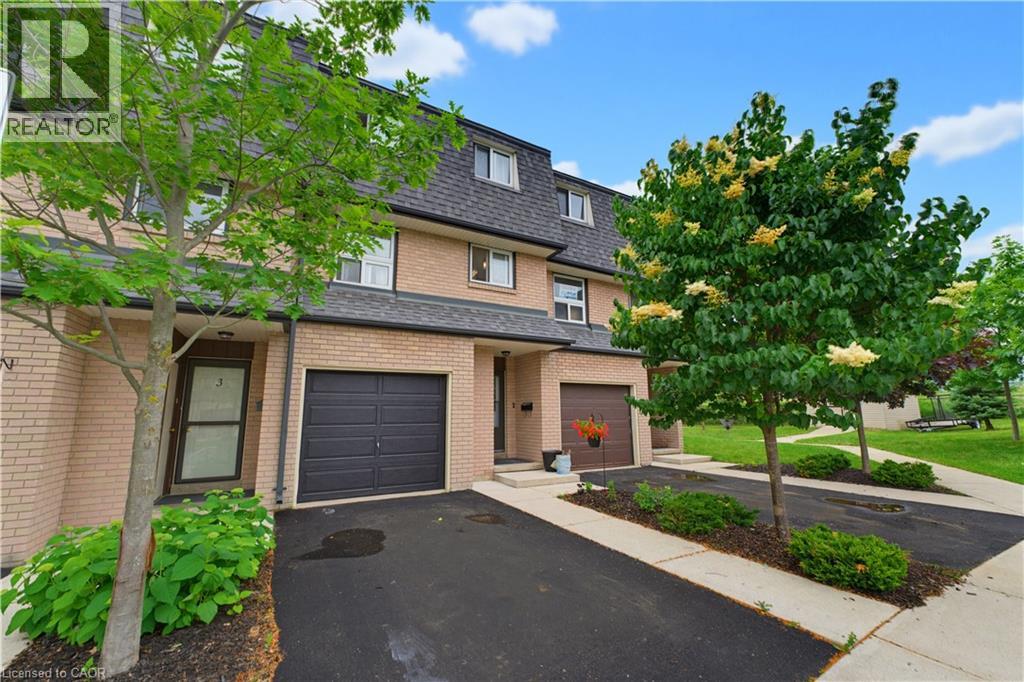 138 Blackhorne Drive Unit# 4 Property Photo 4