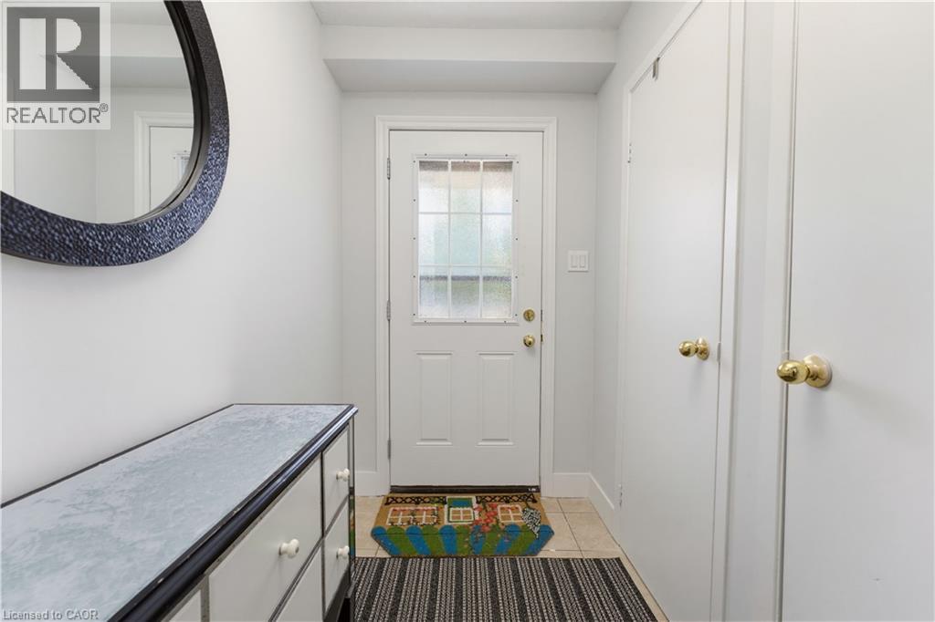 138 Blackhorne Drive Unit# 4 Property Photo 6