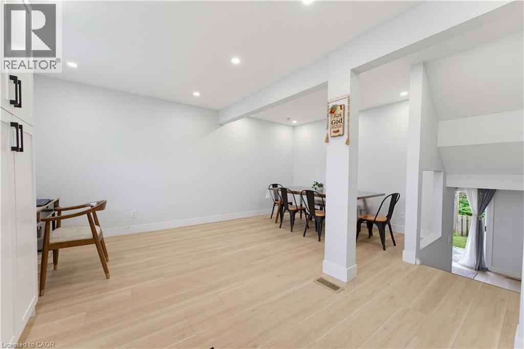 138 Blackhorne Drive Unit# 4 Property Photo 13