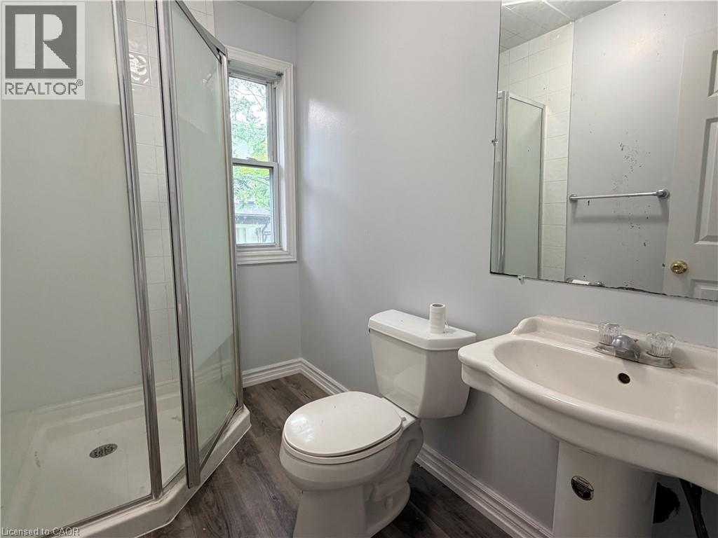 74 William Street W Unit# 4 Property Photo 10