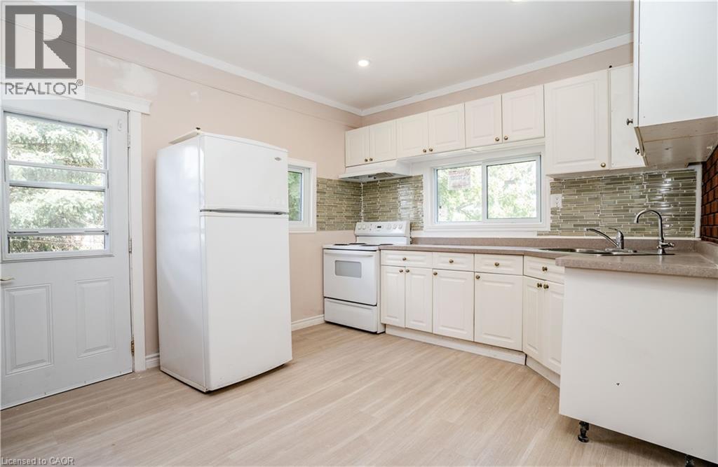 12 Wellington Street N Unit# 2 Property Photo 10