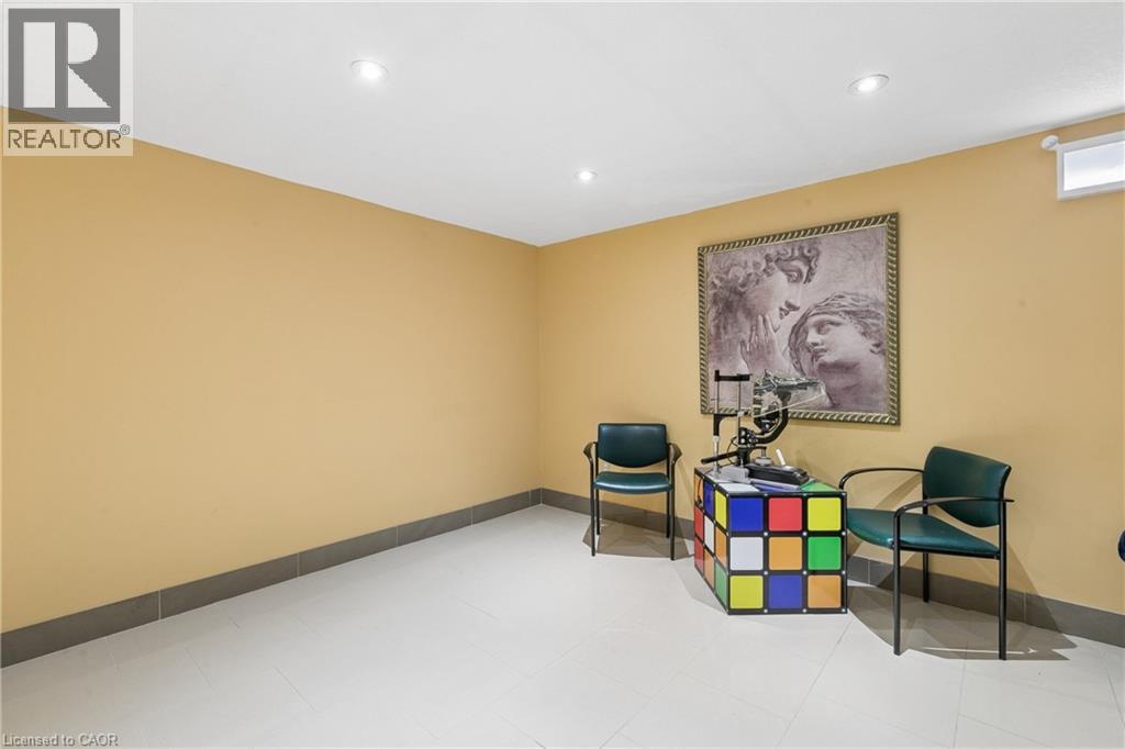 19 King Street E Unit# B Property Photo 15