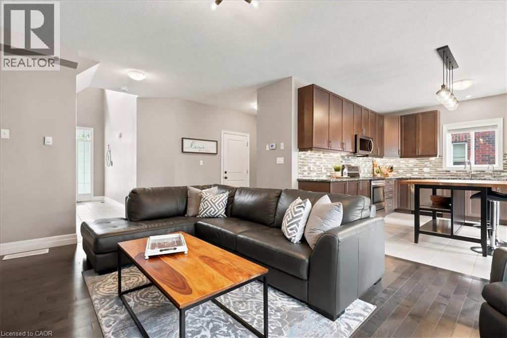921 Eden Oak Court Property Photo 8