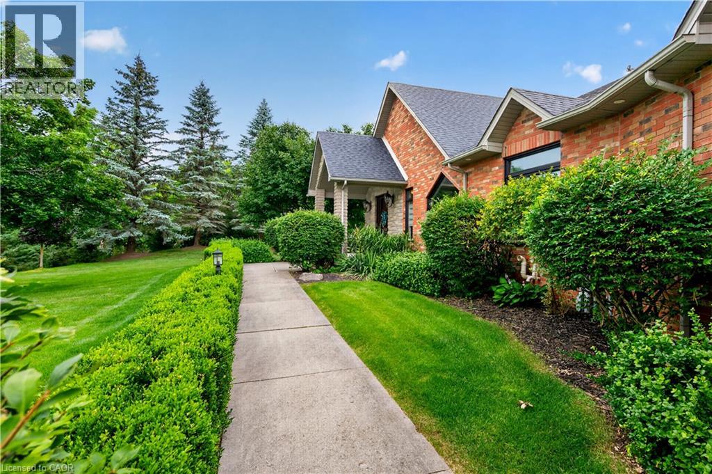 2050 15 Side Road Property Photo 4