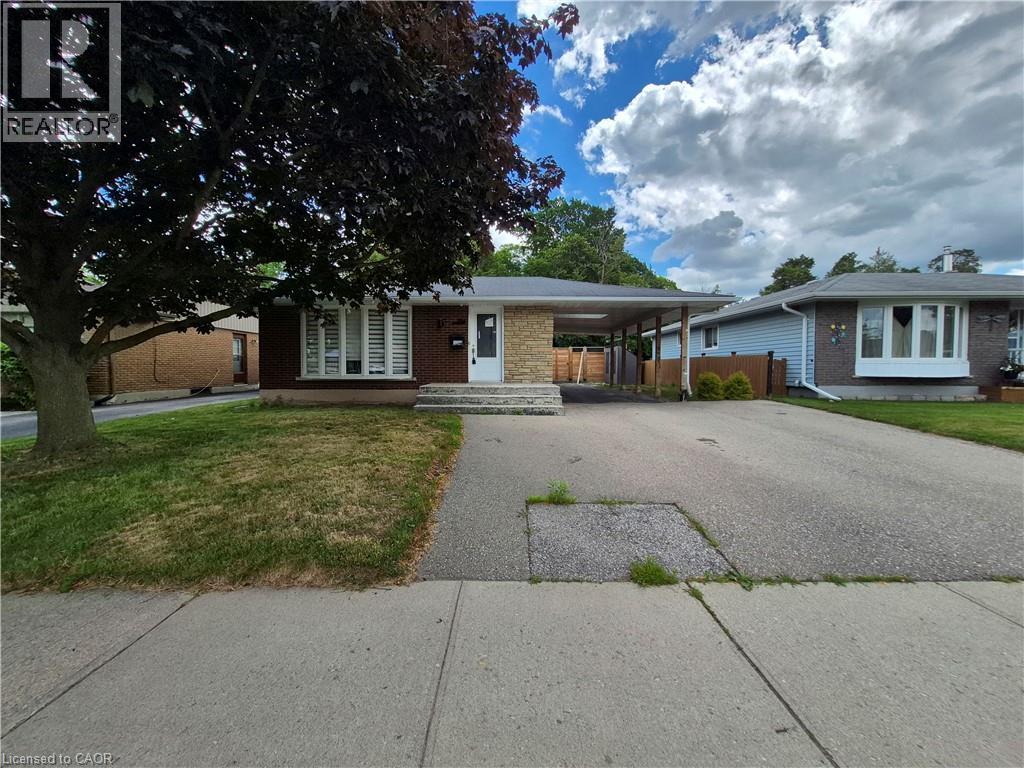 154 Appalachian Crescent Property Photo 1