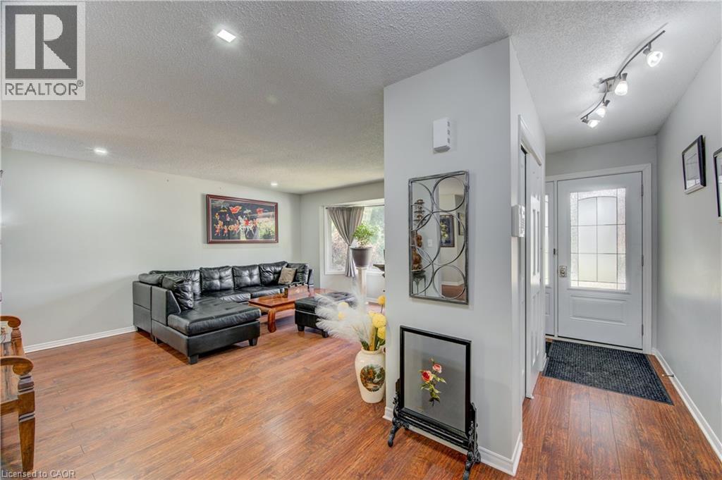95 Allen Street Property Photo 5