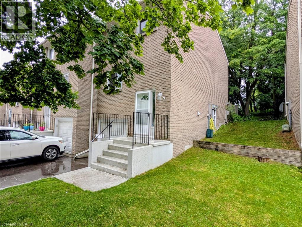 121 Morgan Avenue Unit# 7 Property Photo 1