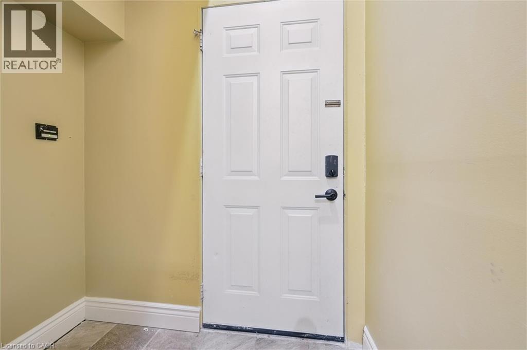 589 Beechwood Drive Unit# 43 Property Photo 4