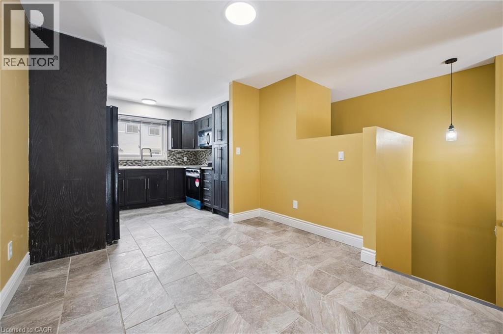 589 Beechwood Drive Unit# 43 Property Photo 13