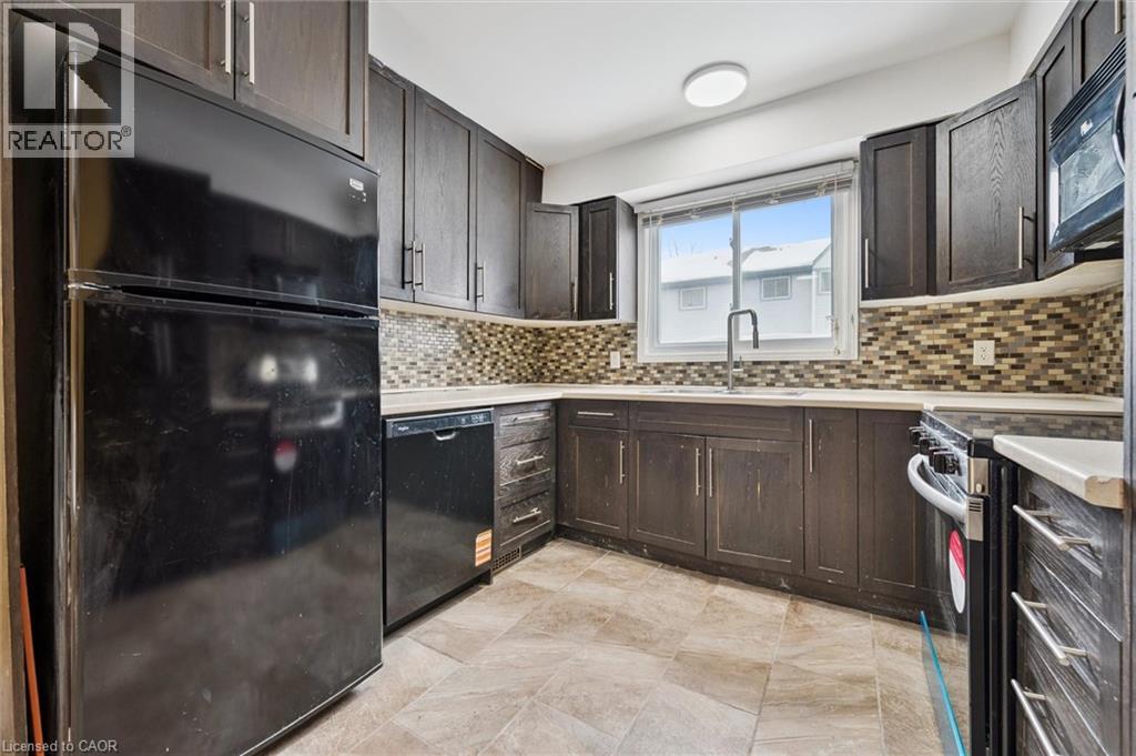 589 Beechwood Drive Unit# 43 Property Photo 16