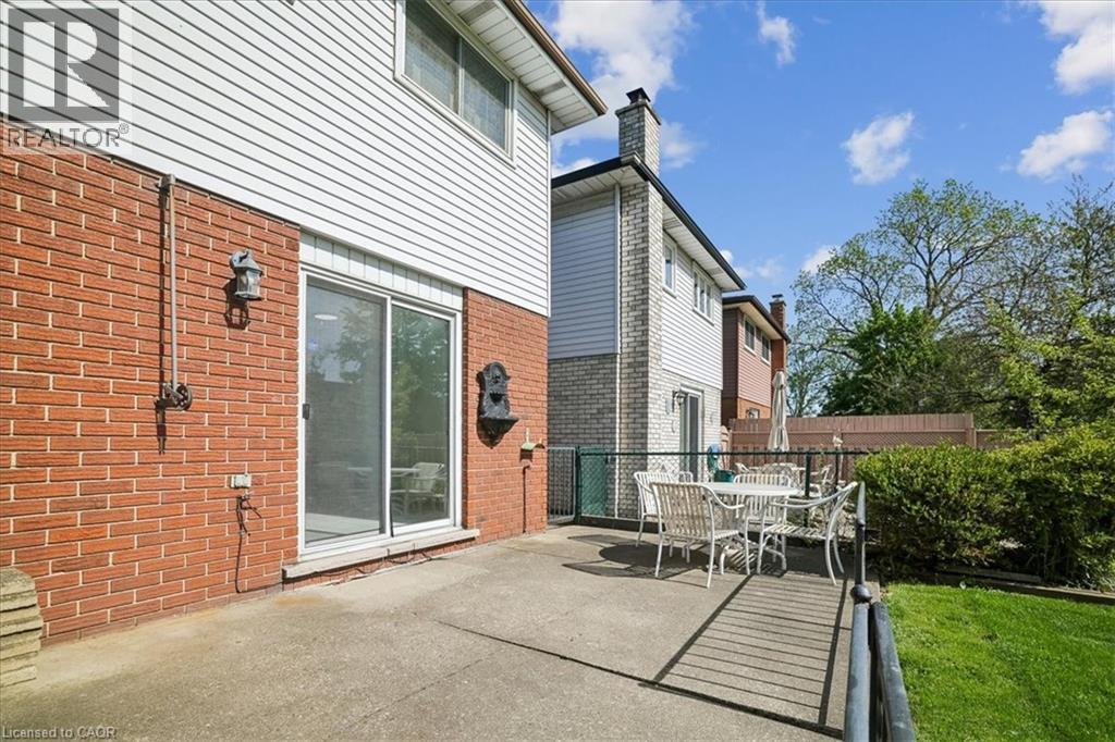 233 East 8th Street Property Photo 45