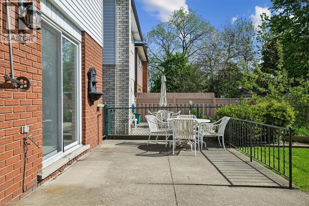 233 East 8th Street Property Photo 46