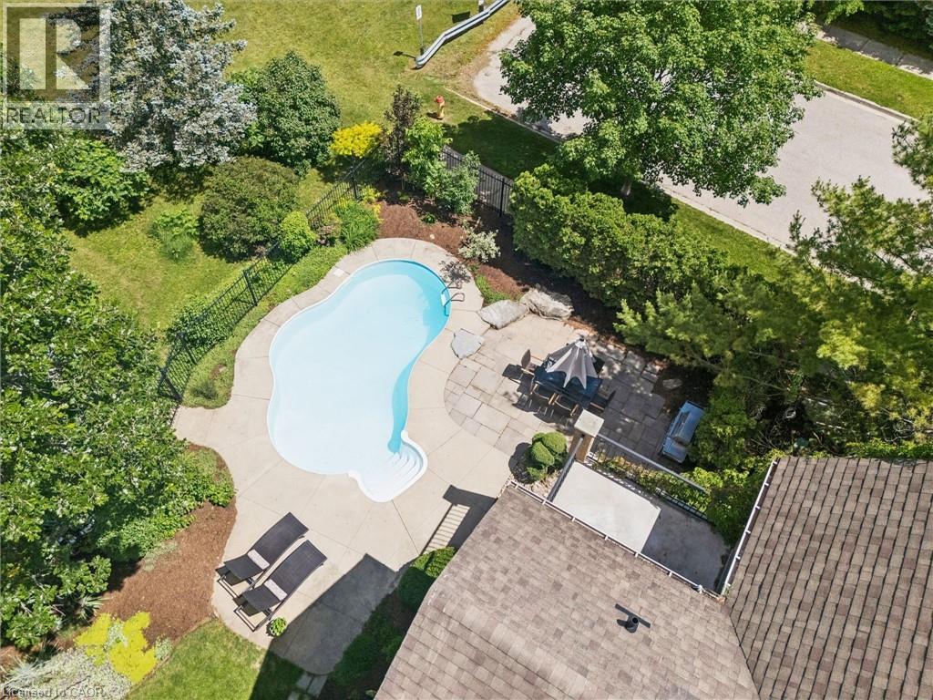 576 Falconridge Crescent Property Photo 49