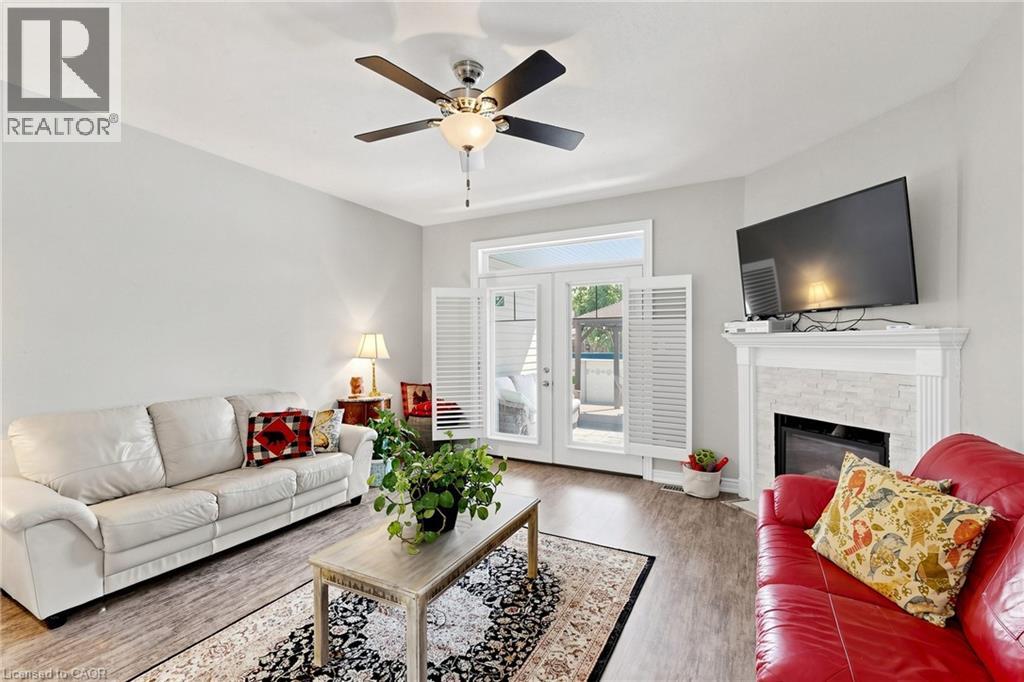 18 Gateway Avenue Property Photo 6