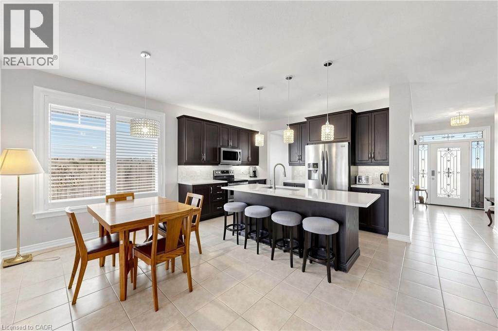 18 Gateway Avenue Property Photo 14