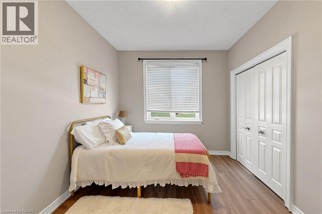 18 Gateway Avenue Property Photo 20