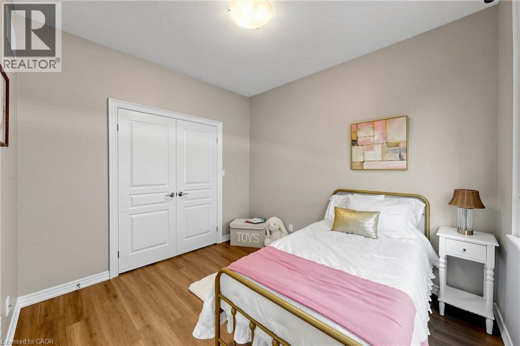 18 Gateway Avenue Property Photo 21