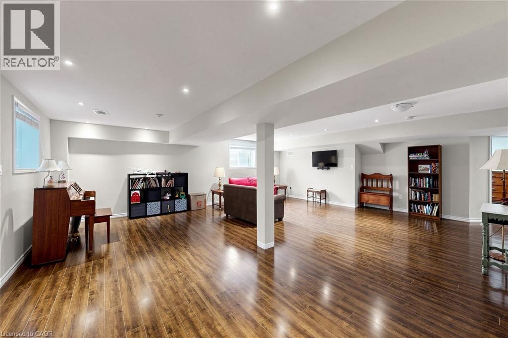18 Gateway Avenue Property Photo 30