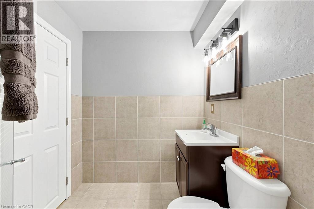 18 Gateway Avenue Property Photo 38