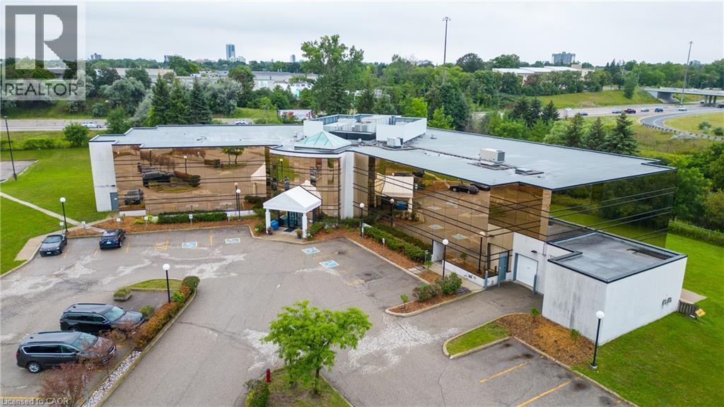 575 RIVERBEND Drive