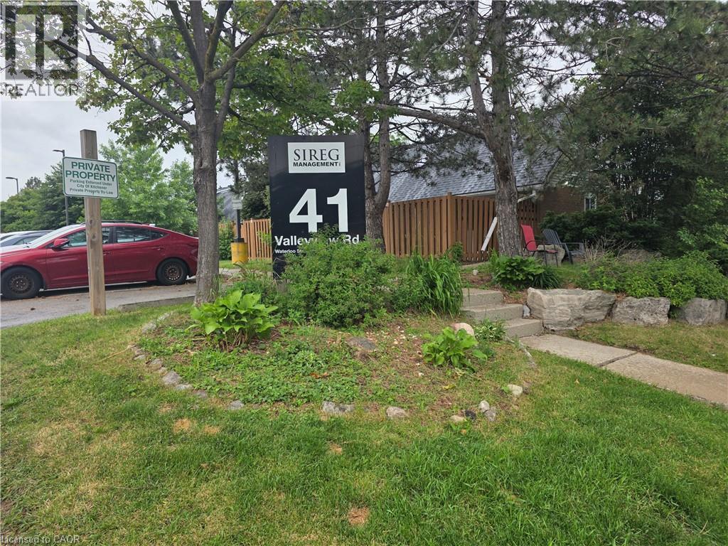 41 VALLEYVIEW Road Unit# 11 Property Photo 1