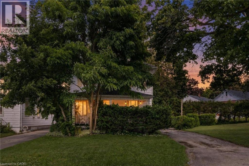 35 Basil Avenue Property Photo 23