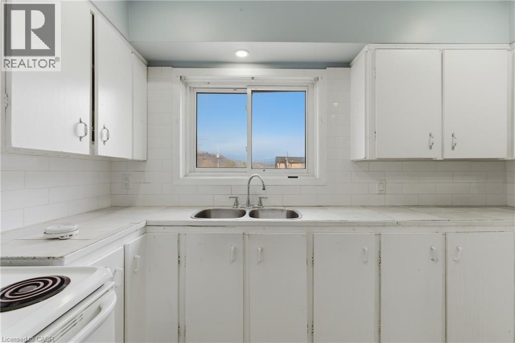 880 Lawrence Road Property Photo 20