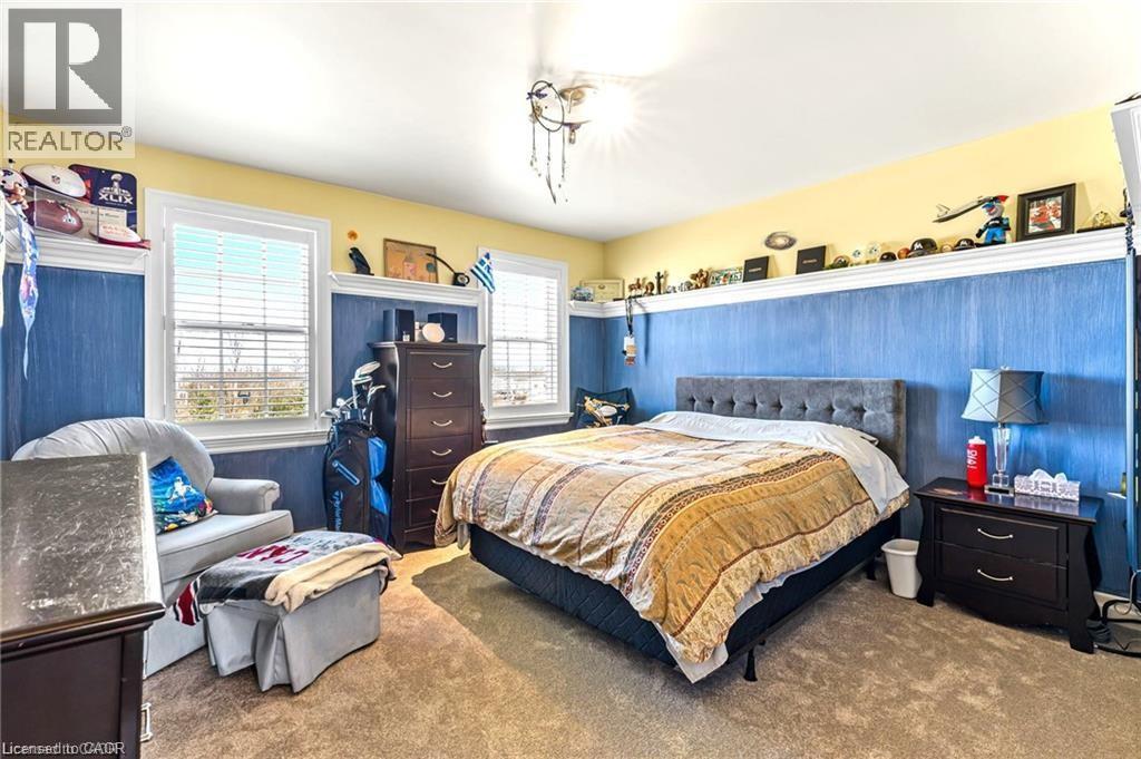 915 Queenston Road Property Photo 37
