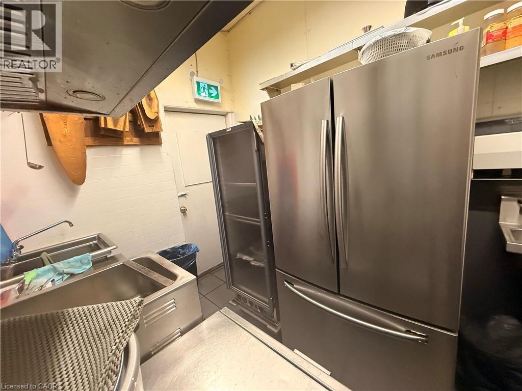 486 James Street N Property Photo 10