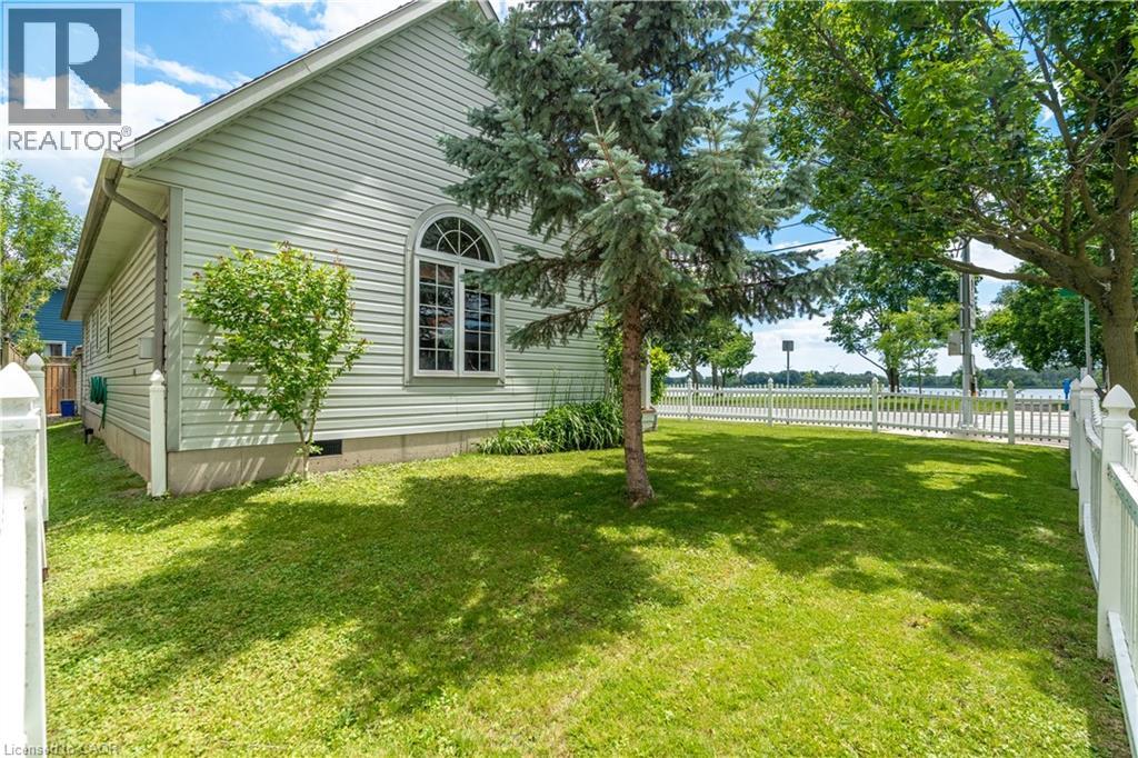 339 Main Street W Property Photo 25