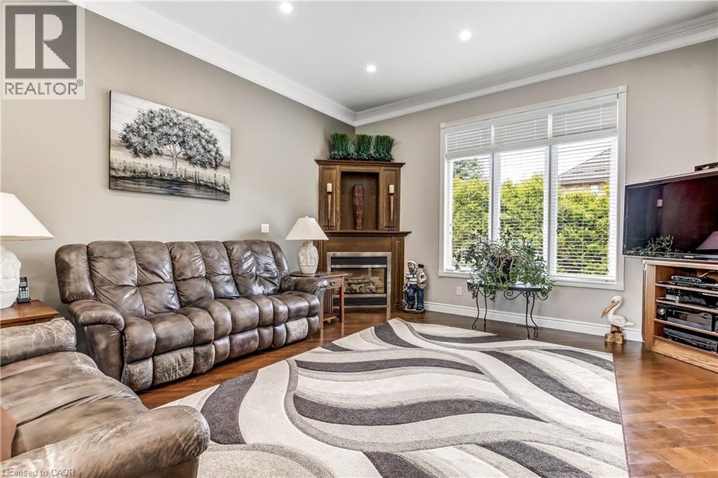 139 Mannheim Crescent Property Photo 11