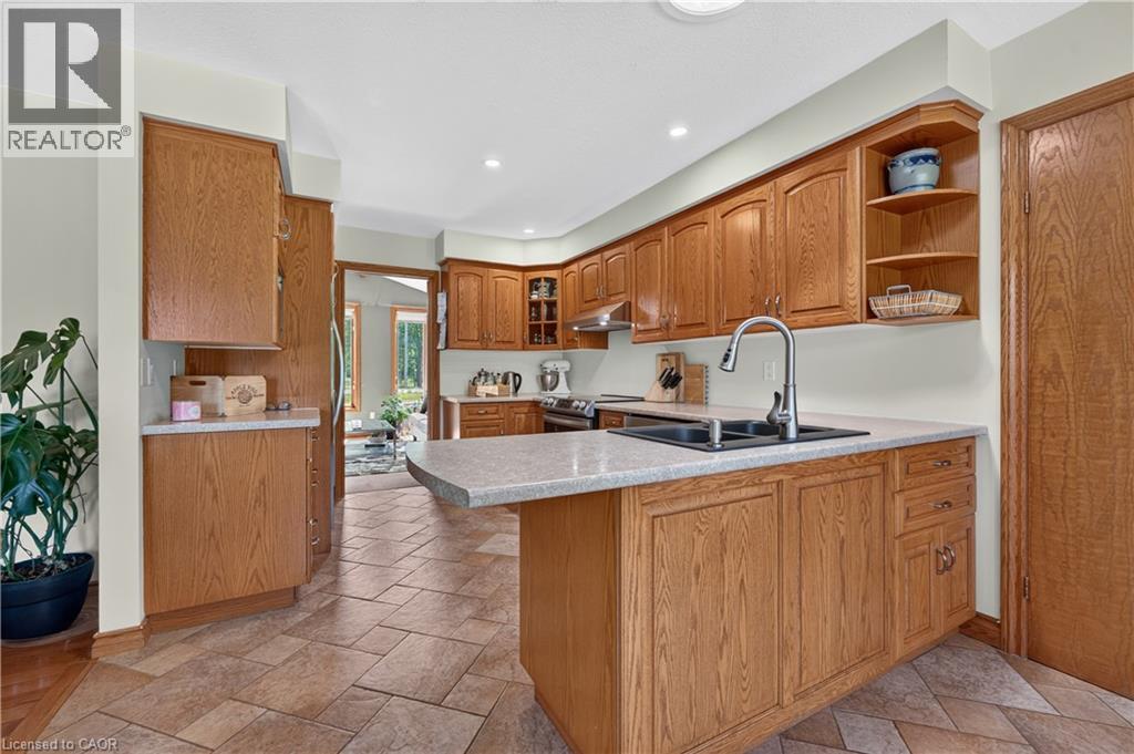398 Mountain Road Property Photo 6