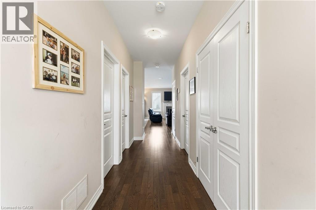 9 Efthemio Court Property Photo 5