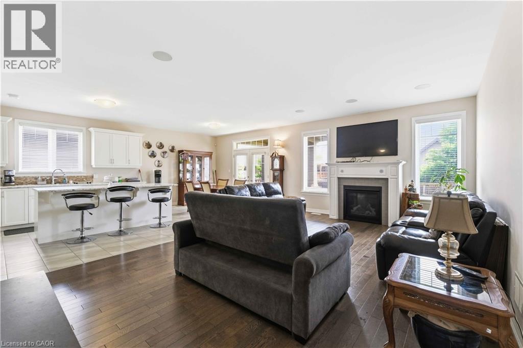 9 Efthemio Court Property Photo 7