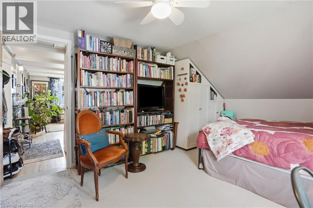 19 Victoria Street Property Photo 26