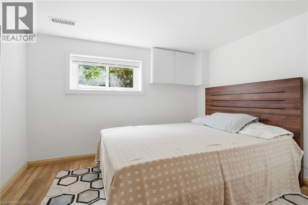 19 Victoria Street Property Photo 34