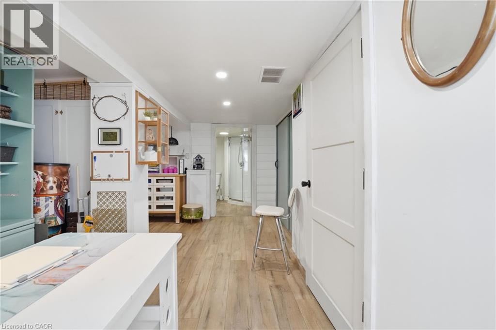 19 Victoria Street Property Photo 43