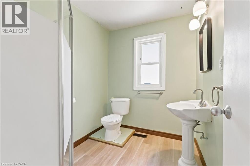 22 Ramore Street Property Photo 8