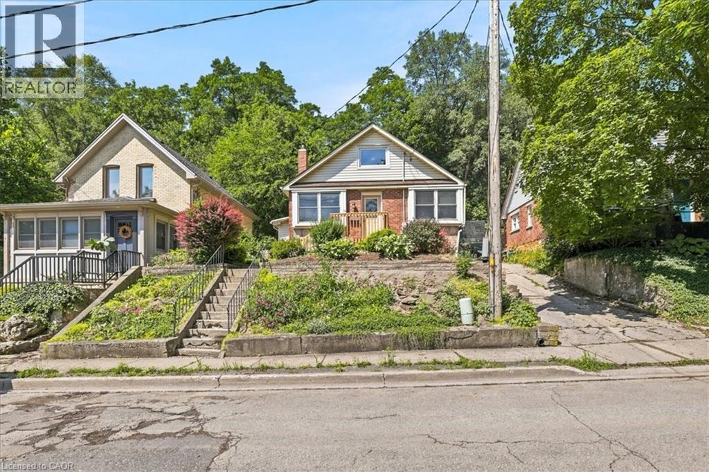 22 Ramore Street Property Photo 32
