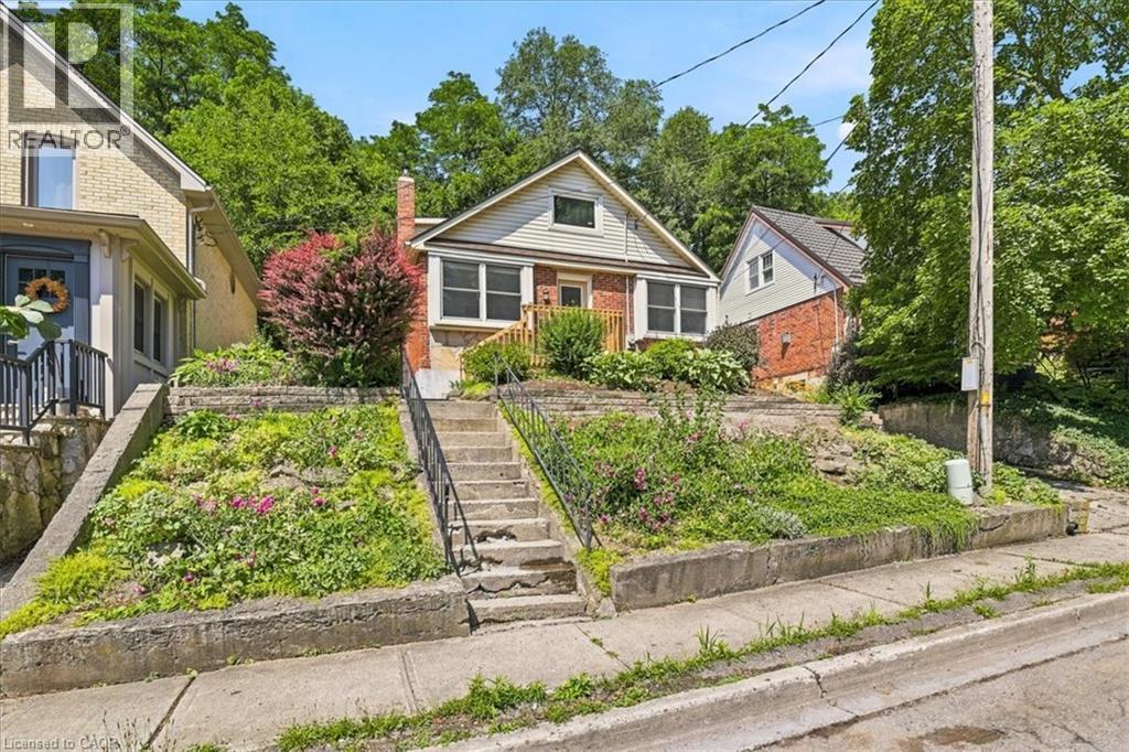 22 Ramore Street Property Photo 33