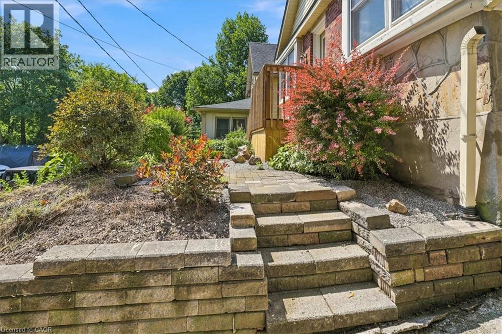 22 Ramore Street Property Photo 40
