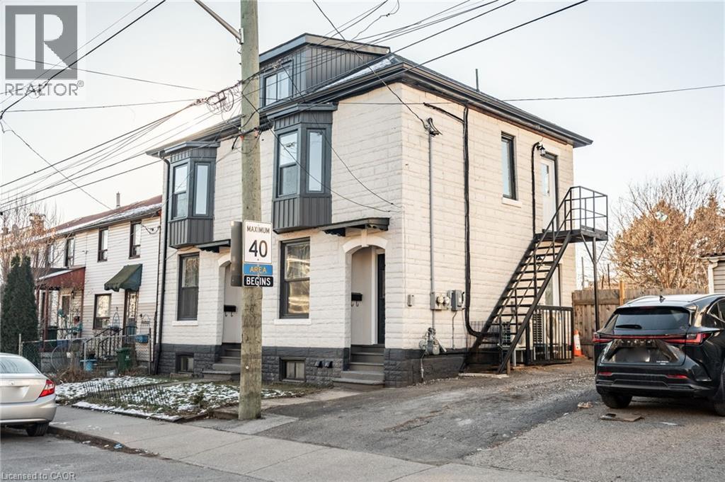 70 Robert Street Property Photo 2