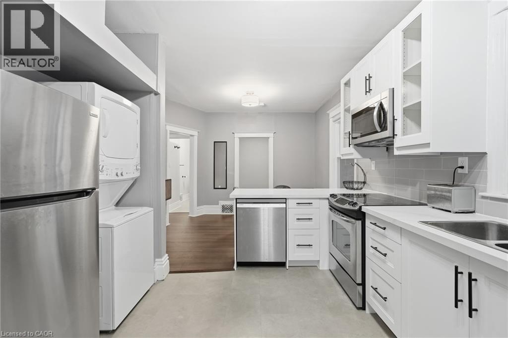 70 Robert Street Property Photo 12